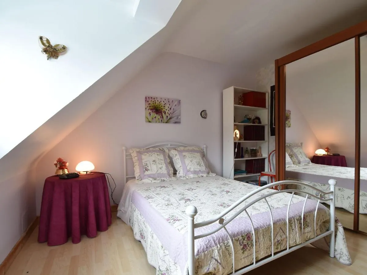 Holiday Home Near The Pink Granite Coast Pedernec