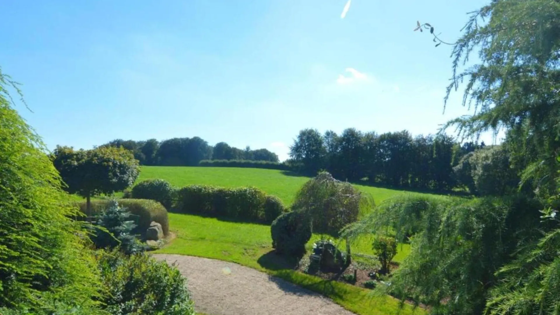 Holiday Home Near The Pink Granite Coast Pedernec France